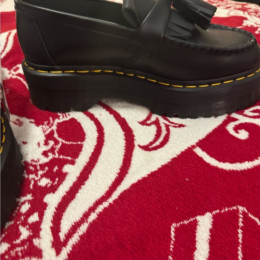 Dr. Martens Adrian Platform Leather Loafers with Tassels new - Picture 3 of 3